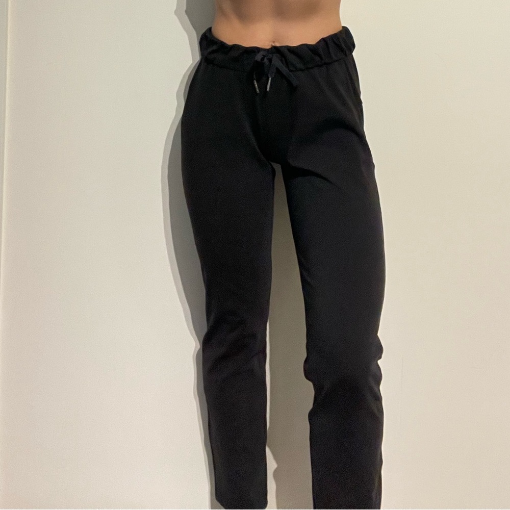 Lululemon Athletica Black On The Fly Pant 28” Black